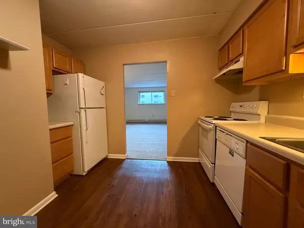Havertown, PA 19083,400 GLENDALE RD #23