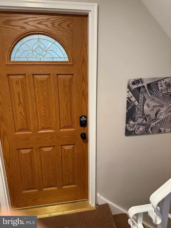 Philadelphia, PA 19154,10781 HELMER DR