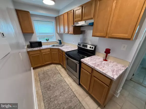 Alexandria, VA 22305,618 NOTABENE DR #1