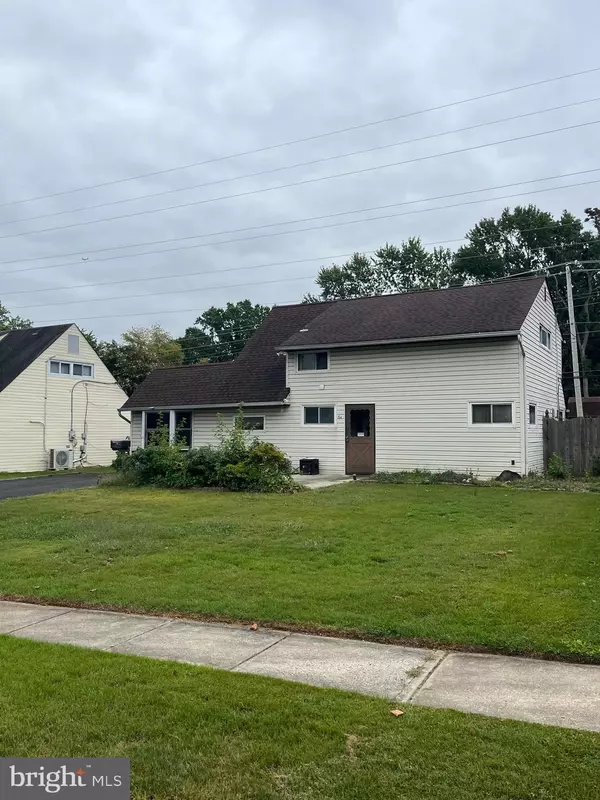 64 RUBY LN, Levittown, PA 19055