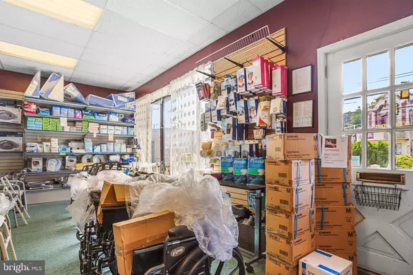 Drexel Hill, PA 19026,691 BURMONT RD