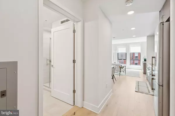 Washington, DC 20003,1211 VAN ST SE #1003