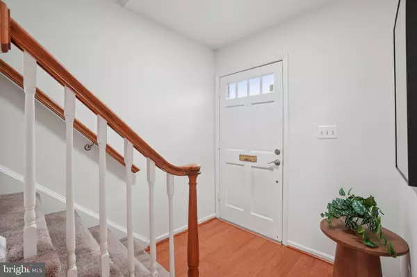 Springfield, VA 22152,8336 FORRESTER BLVD #448