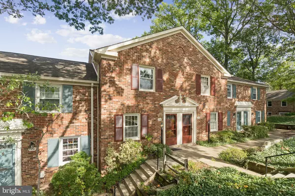 Springfield, VA 22152,8336 FORRESTER BLVD #448