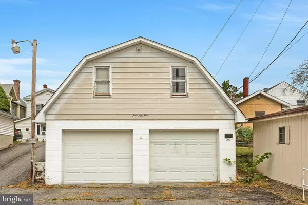 Millersburg, PA 17061,454 UNION ST