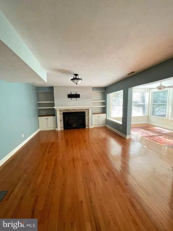 California, MD 20619,23147 GREY SQUIRREL LN