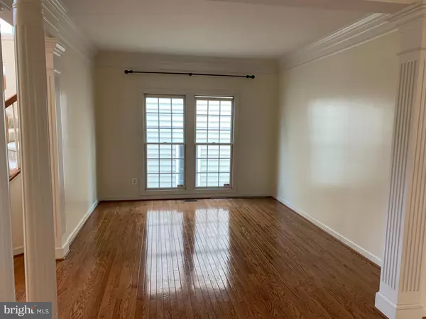 Lorton, VA 22079,7658 HENRY KNOX DR