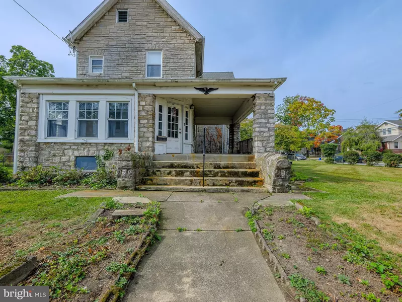 240 GARFIELD AVE, Norwood, PA 19074