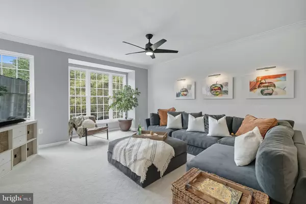 Chantilly, VA 20152,43454 LAIDLOW