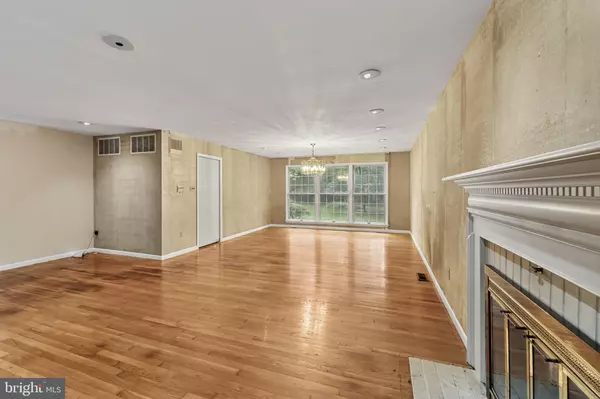 Owings Mills, MD 21117,2418 VELVET VALLEY WAY