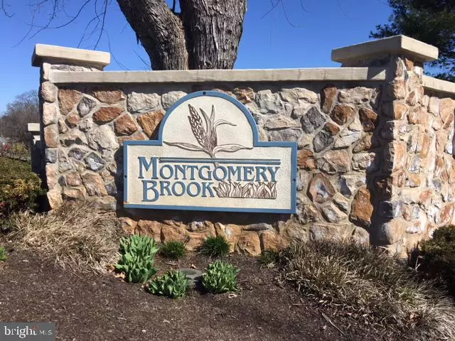 401 FOXCROFT CIR #CONDO 401, Royersford, PA 19468