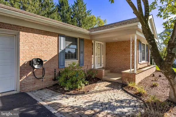 State College, PA 16801,212 SENECA CIR