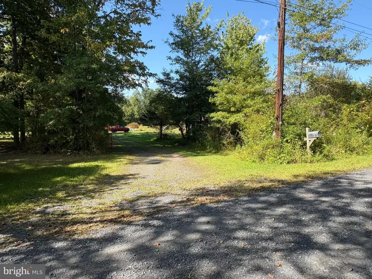 Quakertown, PA 18951,1107 HICKORY LN