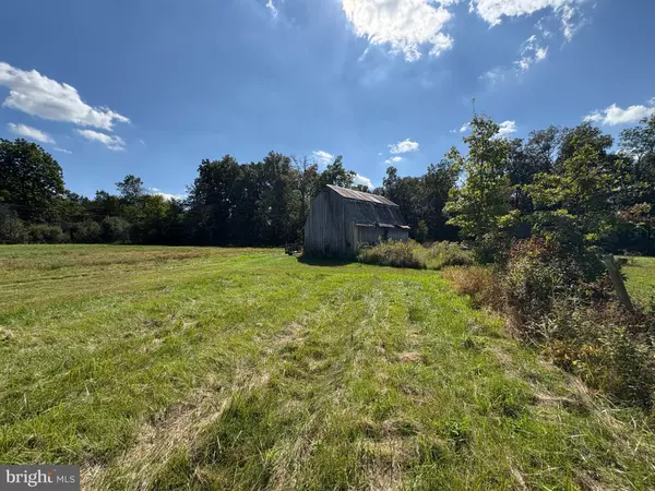 Quakertown, PA 18951,1107 HICKORY LN