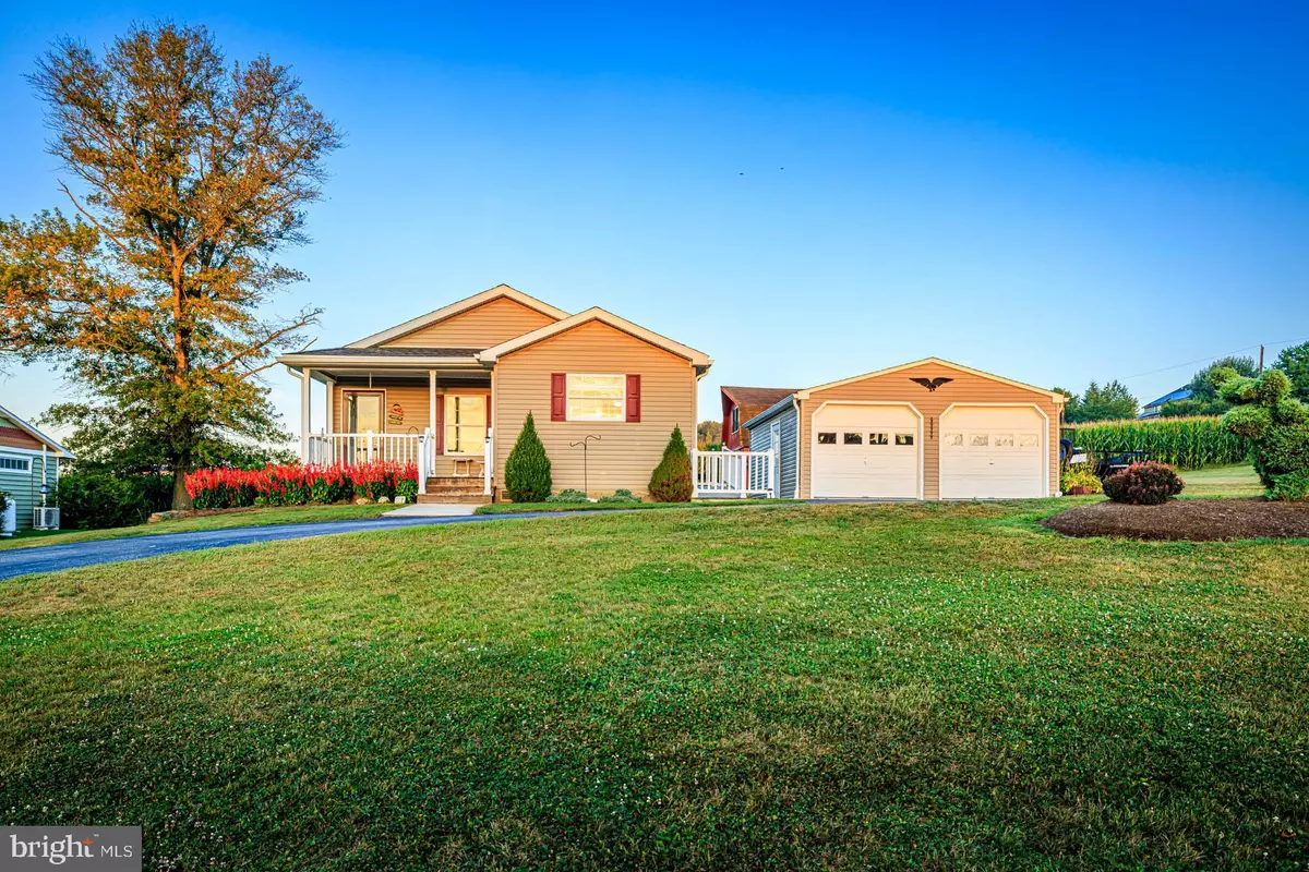 Kinzers, PA 17535,936 GAP RD