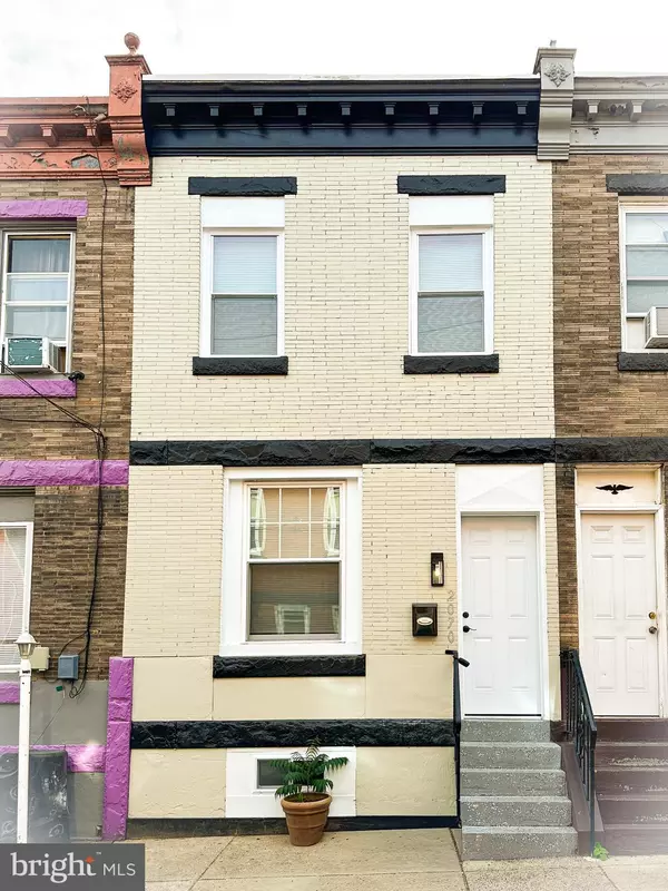 2070 E LIPPINCOTT ST, Philadelphia, PA 19134