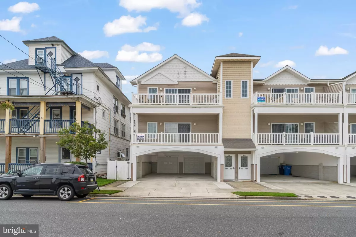Wildwood, NJ 08260,220 E POPLAR AVE #203