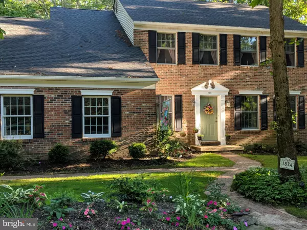 1824 ARLINGTON DR, Williamstown, NJ 08094