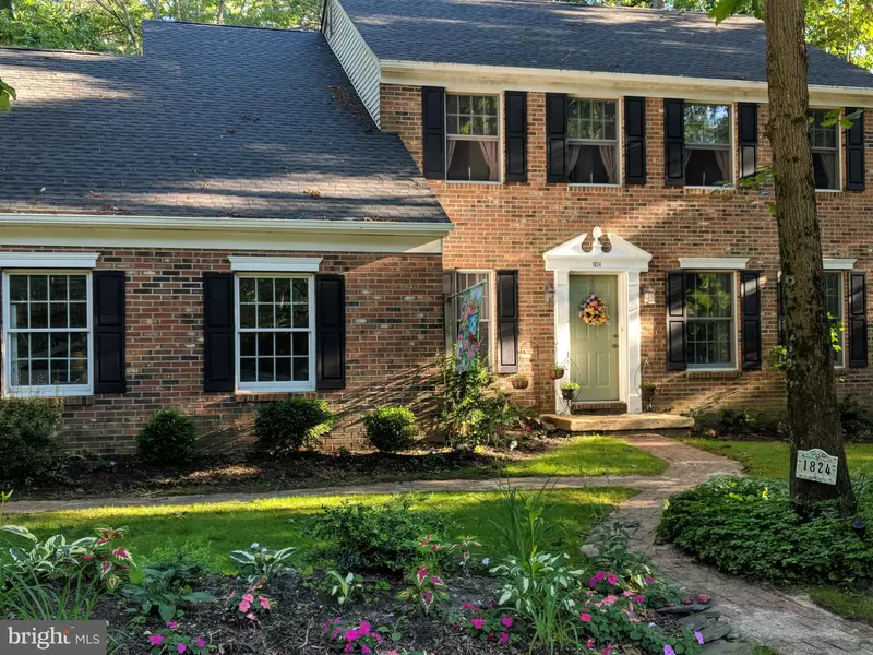 1824 ARLINGTON DR, Williamstown, NJ 08094