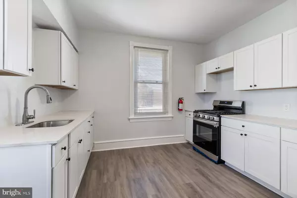 Woodbury, NJ 08096,38 CURTIS AVE #B