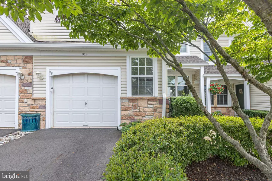 102 WAVERLY LN #4, New Hope, PA 18938