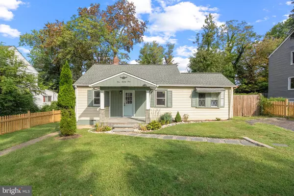 121 N HURON DR, Oxon Hill, MD 20745