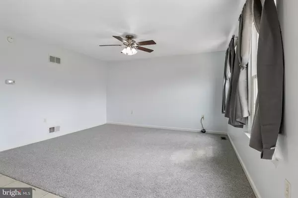 Dover, PA 17315,4013 SOMERSET RD