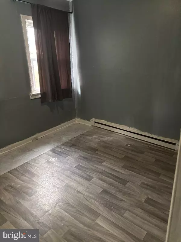 Darby, PA 19023,902 MAPLE TER