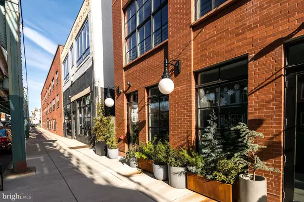 Philadelphia, PA 19122,2013 N FRONT ST #STUDIO