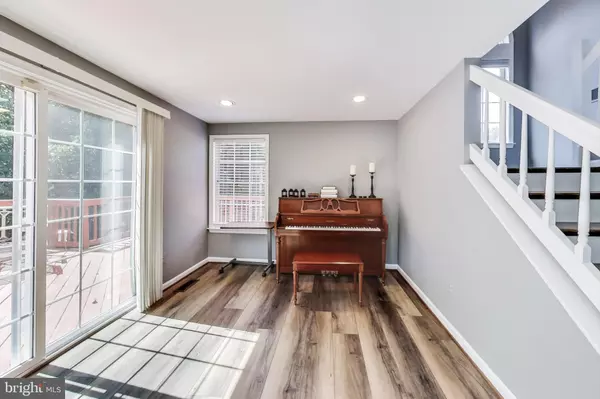 Alexandria, VA 22315,7472 CROSS GATE LN