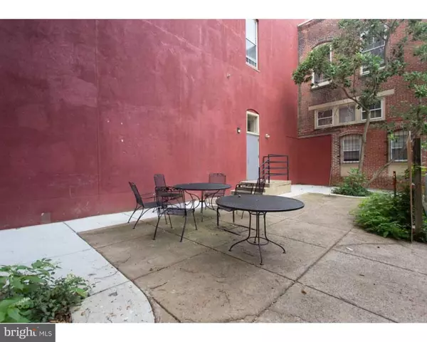 Philadelphia, PA 19107,1100 SPRUCE ST #2F