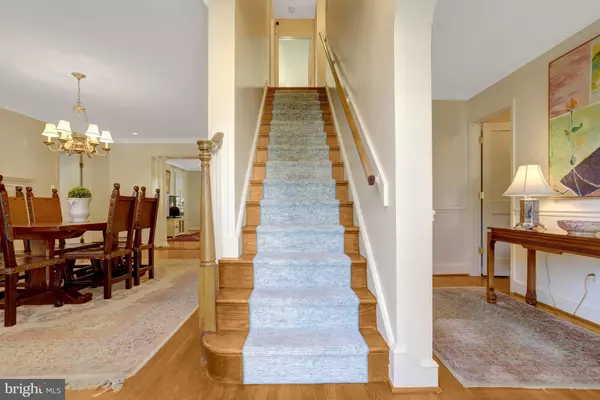 Arlington, VA 22205,1114 HARRISON ST N