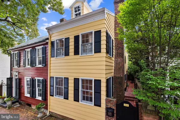 408 WOLFE ST, Alexandria, VA 22314