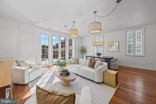 Alexandria, VA 22314,513 N SAINT ASAPH ST