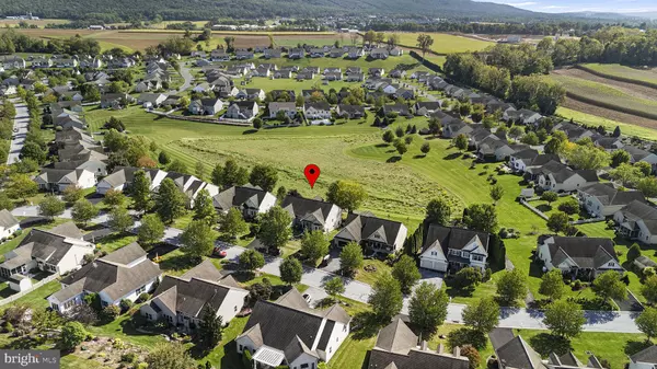 Womelsdorf, PA 19567,44 WINTERBERRY LN