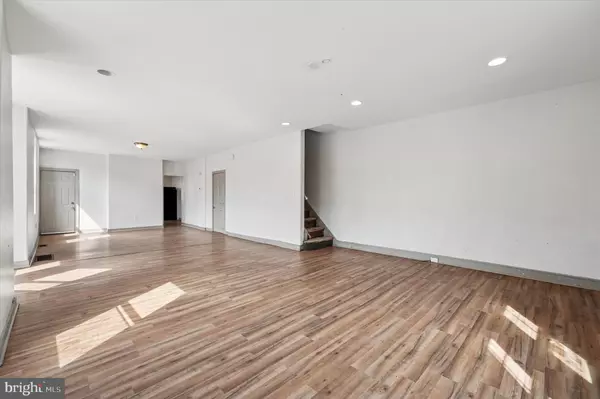 Darby, PA 19023,332 S 5TH ST