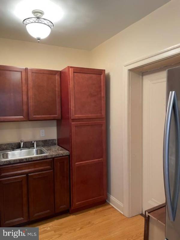 Merchantville, NJ 08109,210 E MAPLE AVE #A4