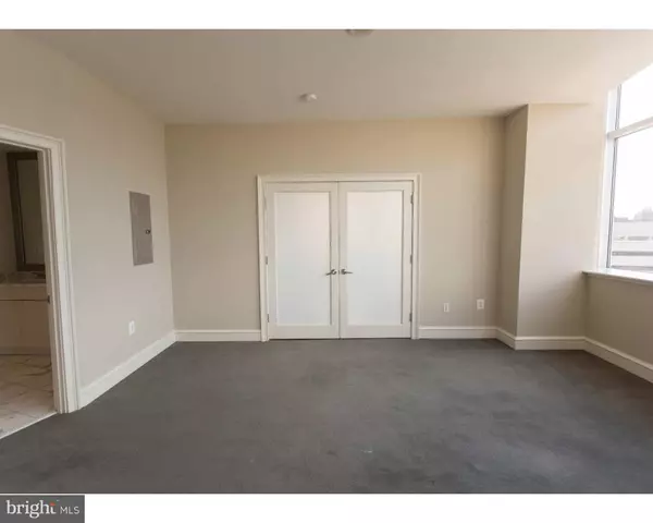 Philadelphia, PA 19106,201 N 8TH ST #706