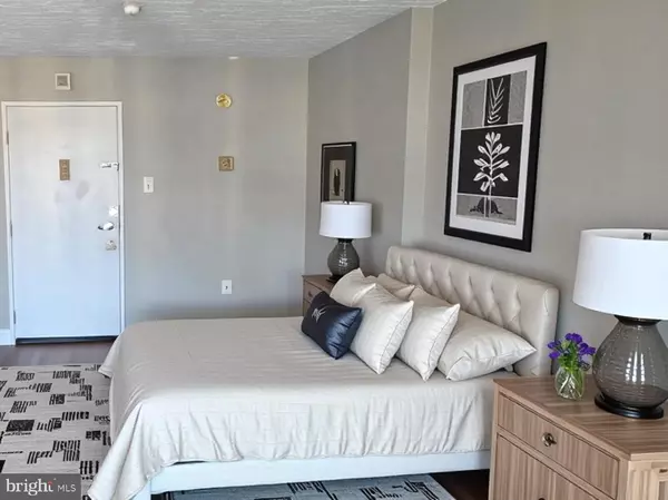 Washington, DC 20005,1440 N ST NW #1011