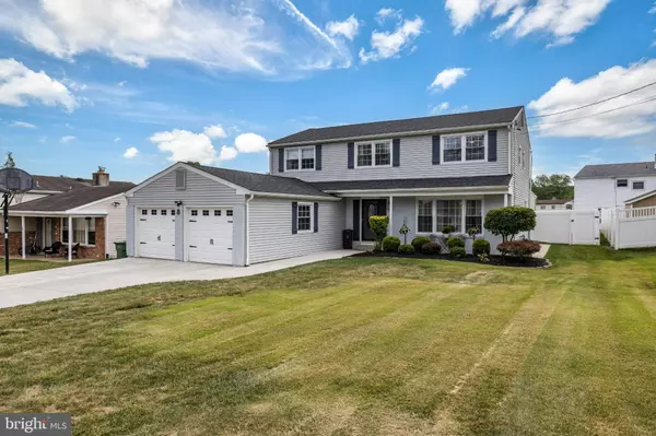 Cherry Hill, NJ 08034,8 COLGATE DR