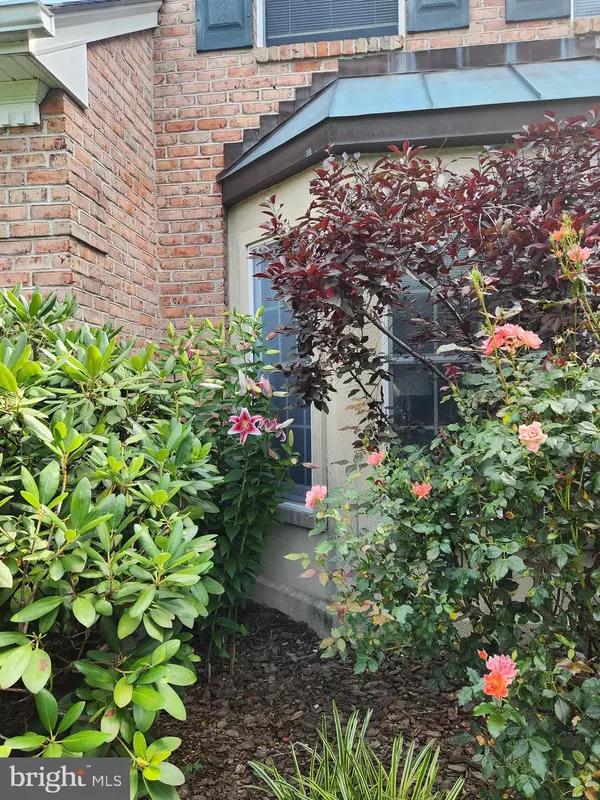 Fogelsville, PA 18051,2215 APPLE RD