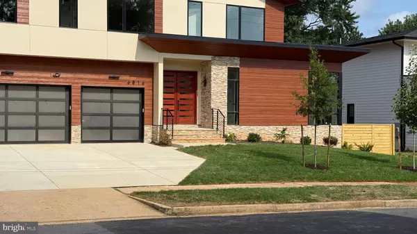 Mclean, VA 22101,6816 DEAN DR