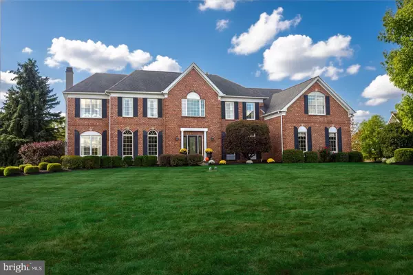 2036 SILVERWOOD DR, Newtown, PA 18940