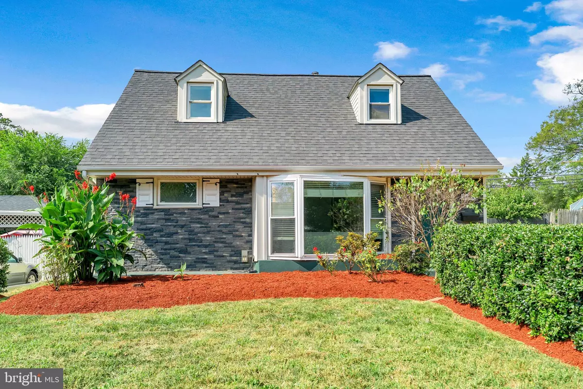 Alexandria, VA 22307,6604 CAVALIER DR