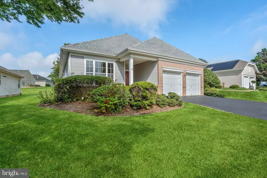 52 TEMPLE CT, Pennington, NJ 08534
