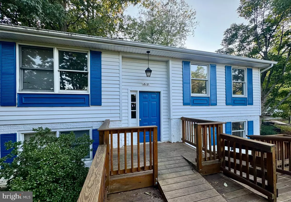 Leesburg, VA 20175,615 ROCKBRIDGE DR SE