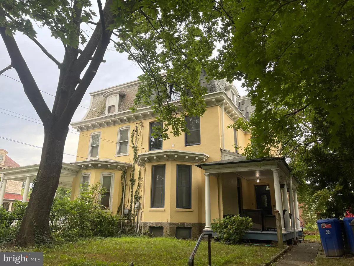 Philadelphia, PA 19144,222 W WINONA ST