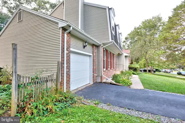 Springfield, VA 22153,7808 TOWER WOODS DR