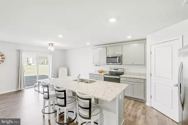 Bowling Green, VA 22427,18011 COOLIDGE LN