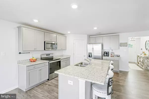 Bowling Green, VA 22427,18011 COOLIDGE LN